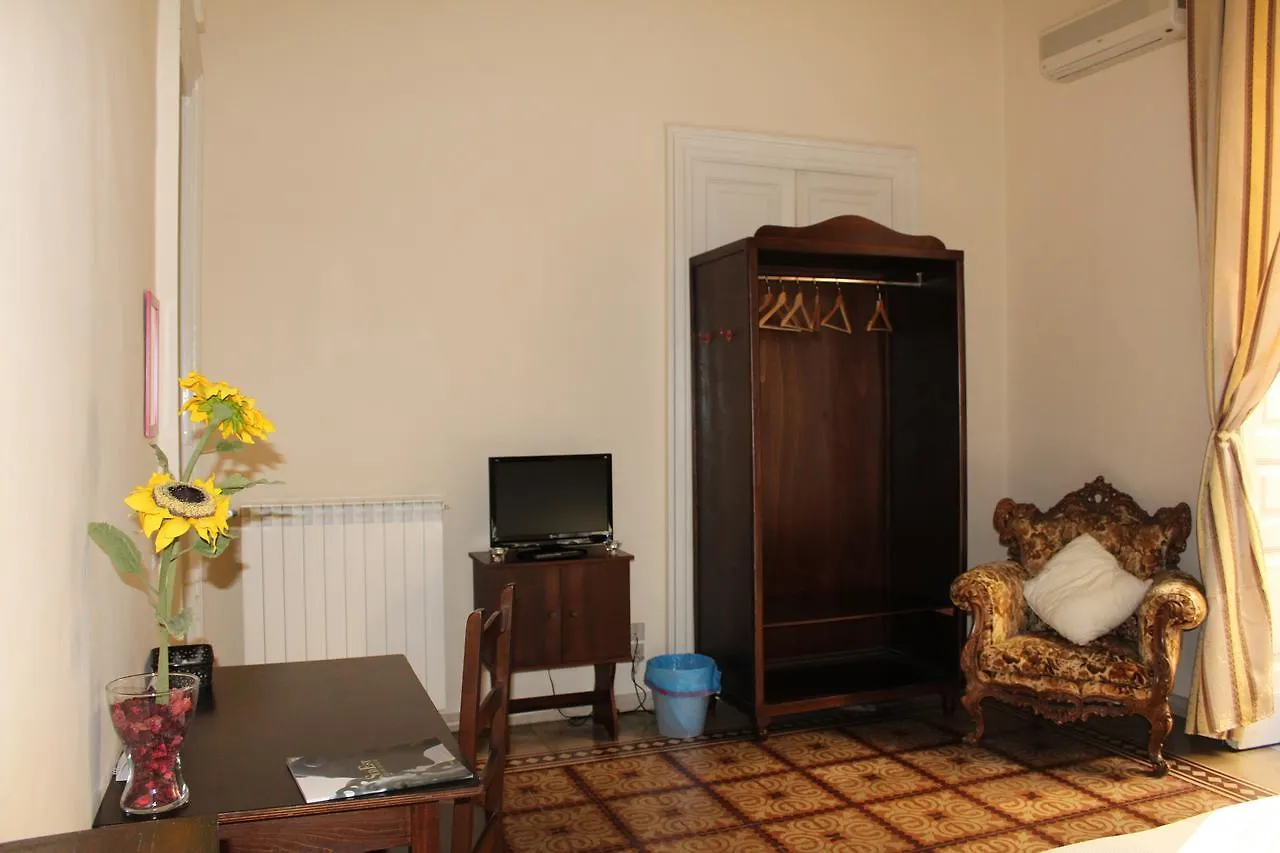 Aloi Rooms CTA